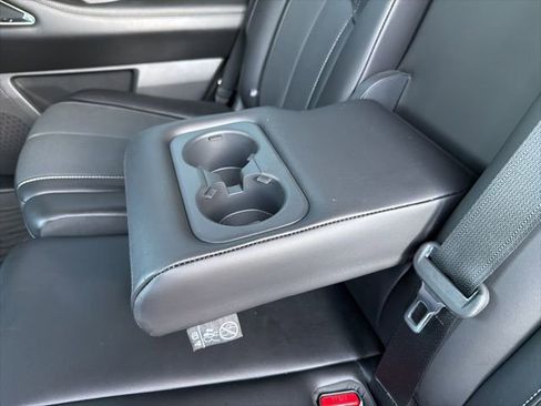 Used 2024 INFINITI QX60 Sensory w/ Vision Package image 31