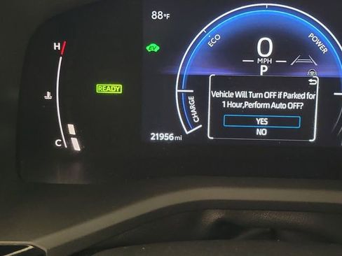 Used 2025 Toyota Camry SE FWD image 2