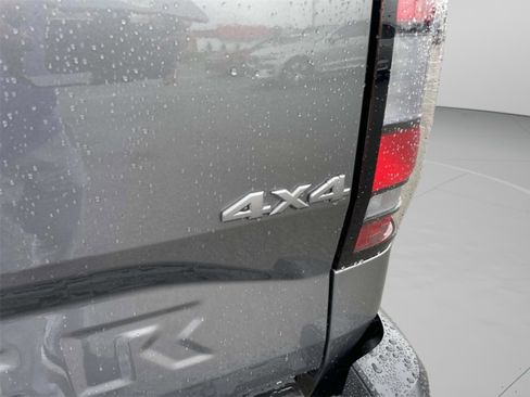 New 2026 Nissan Frontier S image 22