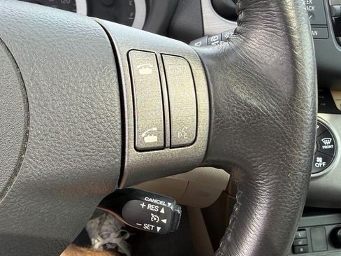 Used 2010 Toyota RAV4 Limited w/ Limited Extra Value Pkg FWD image 19
