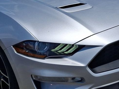 Used 2019 Ford Mustang Premium RWD image 29