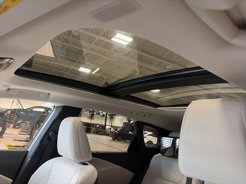 Used 2024 Lexus RX 350 w/ Convenience Package image 5