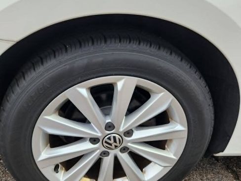 Used 2013 Volkswagen Passat 2.5 SEL Premium FWD image 31