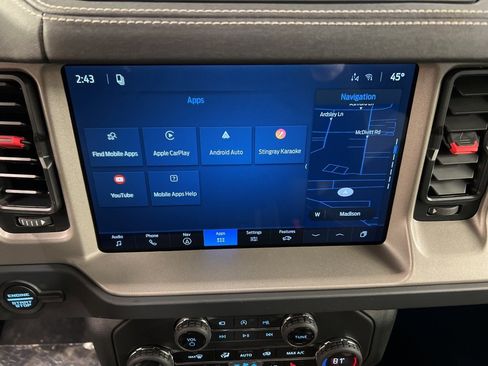 New 2026 Ford Bronco Outer Banks image 9