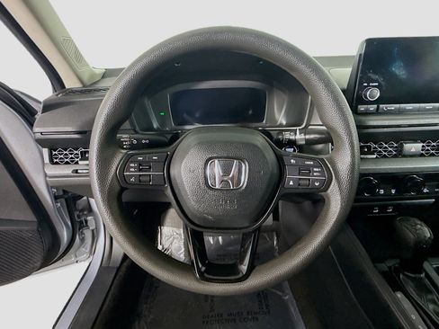 Used 2023 Honda Accord EX image 13