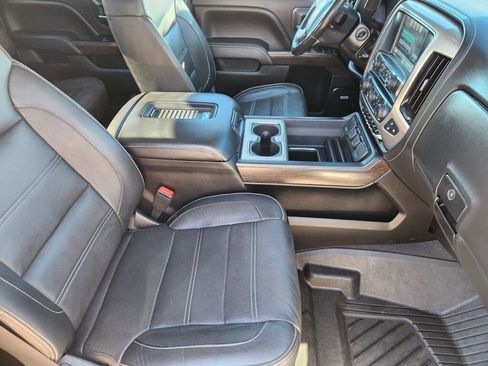 Used 2019 GMC Sierra 3500 Denali w/ Duramax Plus Package image 13