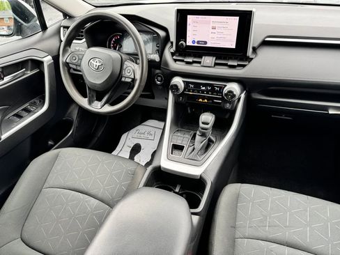 Used 2023 Toyota RAV4 XLE AWD/4WD image 12