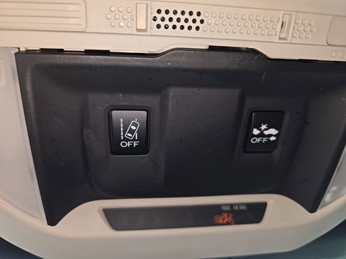 Used 2022 Subaru Forester AWD/4WD image 24