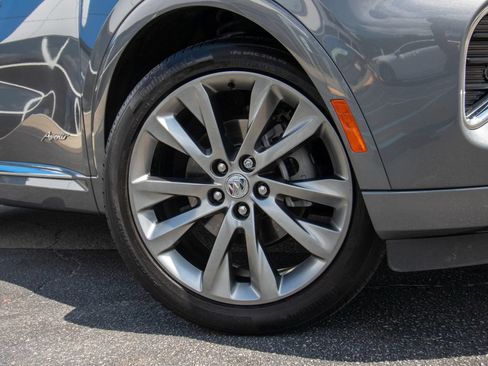 Used 2022 Buick Envision Avenir w/ Safety Package FWD image 22