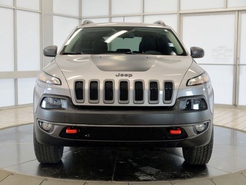 Used 2016 Jeep Cherokee Trailhawk w/ Cold Weather Group image 3
