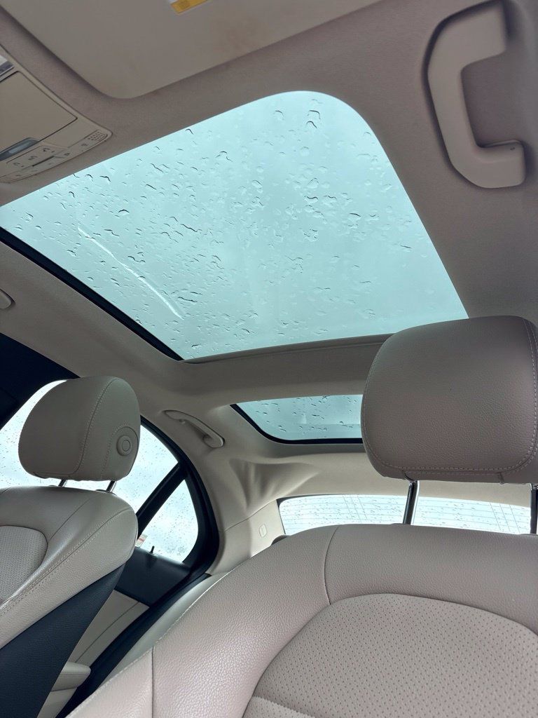 Certified 2016 Mercedes-Benz C 300 4MATIC Sedan image 11