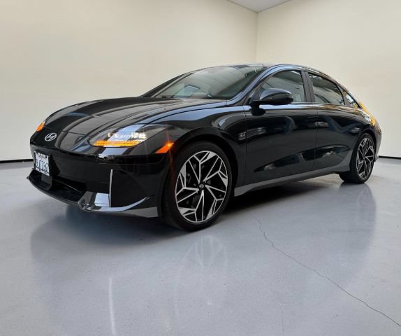 Used 2023 Hyundai Ioniq 6 SEL RWD image 2