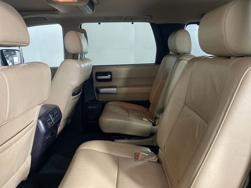 Used 2018 Toyota Sequoia Limited w/ Safety & Convenience Package AWD/4WD image 30