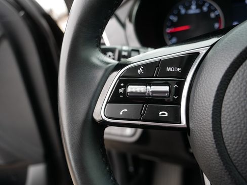 Certified 2023 Kia Seltos EX image 28