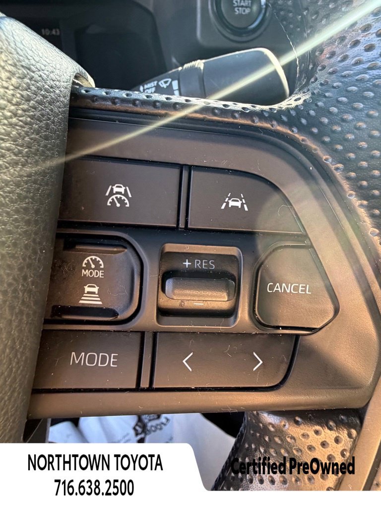 Used 2025 Toyota Tacoma SR5 AWD/4WD image 19