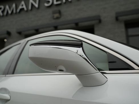 Used 2022 Lexus IS 350 F Sport image 11