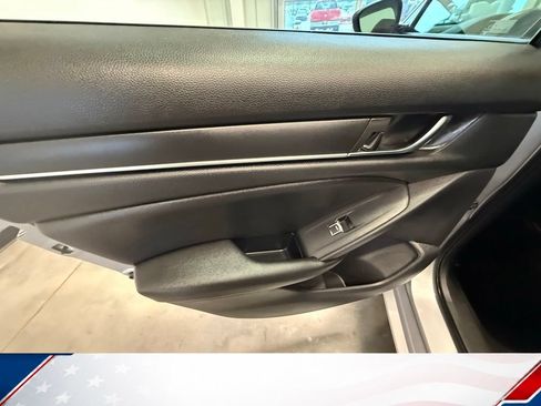 Used 2020 Honda Accord Sport image 14