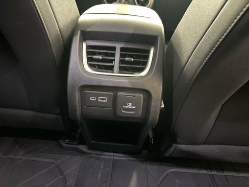 Used 2024 Chevrolet Blazer Premier w/ Enhanced Convenience Package image 19