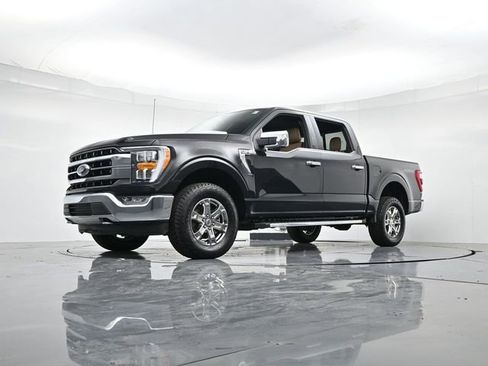 Used 2023 Ford F150 Lariat image 34