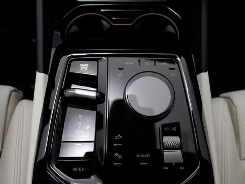 New 2026 BMW 530i xDrive w/ Premium Package image 12