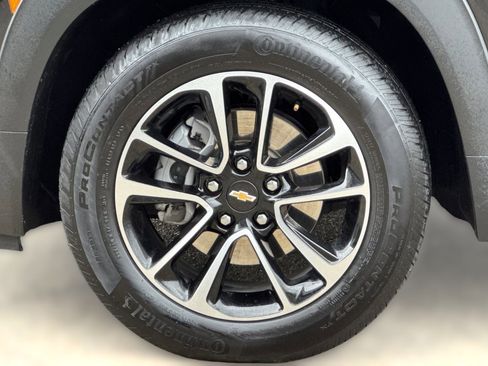 Used 2025 Chevrolet TrailBlazer LT FWD image 11