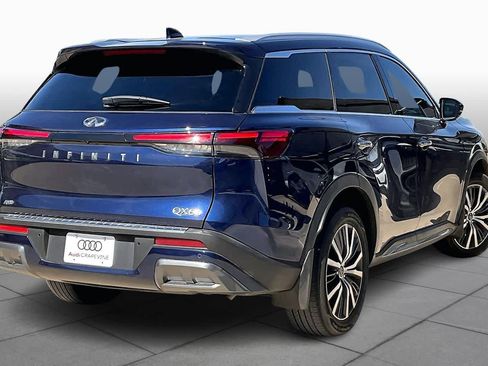 Used 2023 INFINITI QX60 Sensory w/ Vision Package image 11