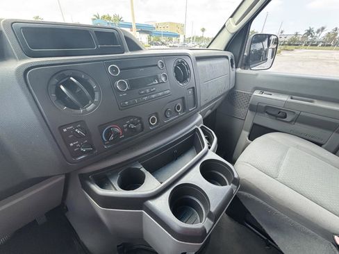Used 2010 Ford E-350 and Econoline 350 XL RWD image 11