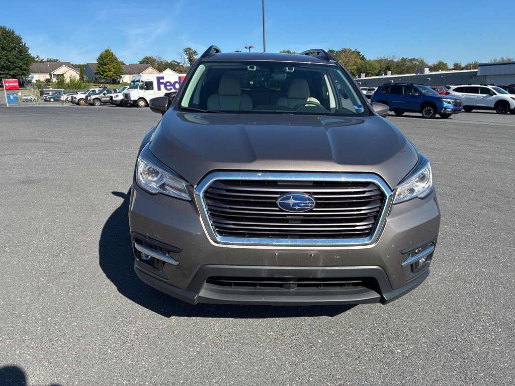 Used 2022 Subaru Ascent Limited AWD/4WD image 3