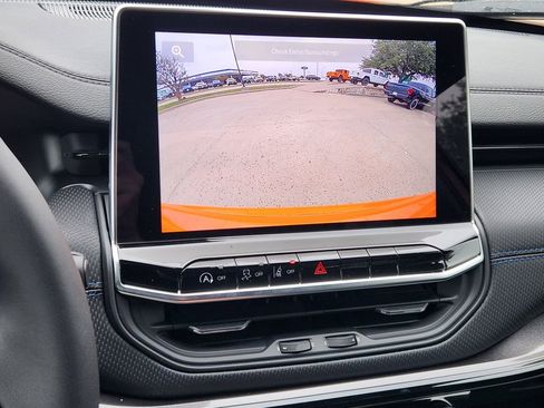 New 2026 Jeep Compass Latitude image 13