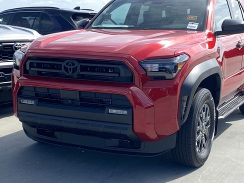Used 2026 Toyota 4Runner SR5 AWD/4WD image 7