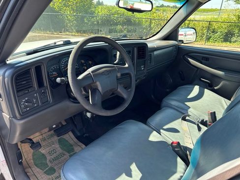 Used 2003 Chevrolet Silverado 1500 W/T RWD image 8