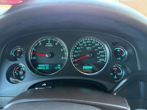 Used 2011 GMC Yukon Denali image 22