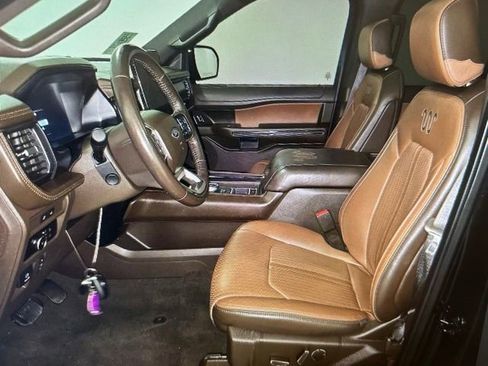 Used 2023 Ford Expedition King Ranch RWD image 8
