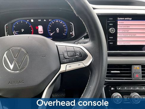Used 2022 Volkswagen Taos SEL w/ Panoramic Sunroof Package AWD/4WD image 16