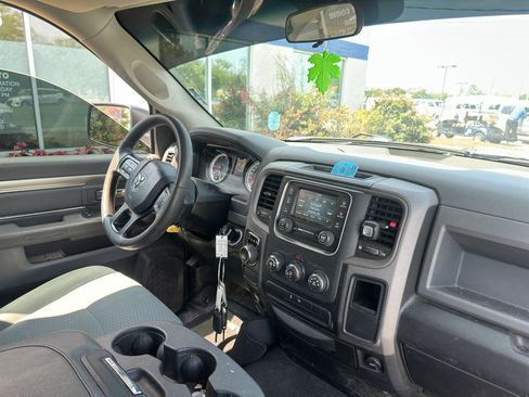 Used 2019 RAM 1500 Tradesman w/ Popular Equipment Group RWD image 11