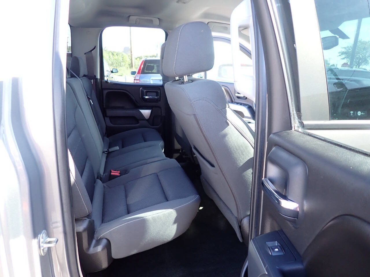 Used 2017 Chevrolet Silverado 1500 LT w/ All Star Edition AWD/4WD image 11