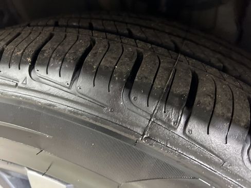 Used 2025 Nissan Altima 2.5 SV FWD image 31