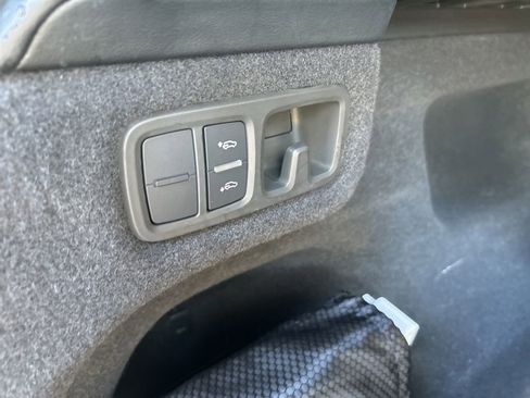 Used 2022 Lamborghini Urus image 44