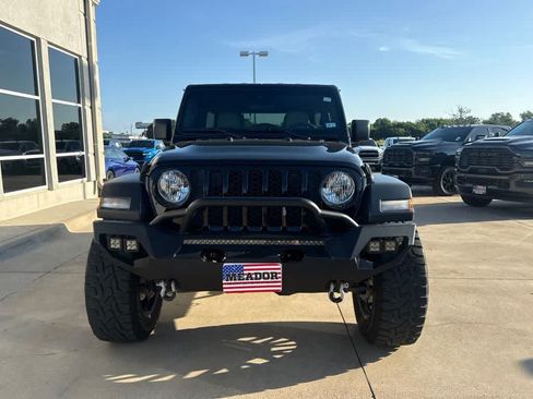 Used 2024 Jeep Wrangler Unlimited Sport AWD/4WD image 2