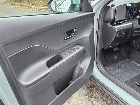 New 2026 Hyundai Kona SE image 17