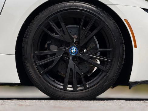 Used 2016 BMW i8 AWD/4WD image 21