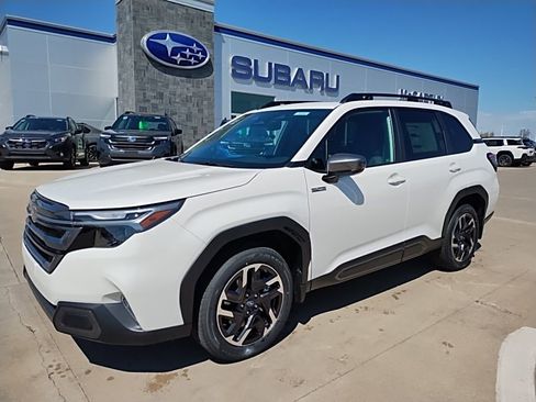 New 2026 Subaru Forester Touring AWD/4WD image 2