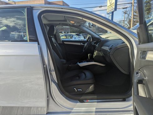 Used 2016 Audi A4 2.0T Premium image 28