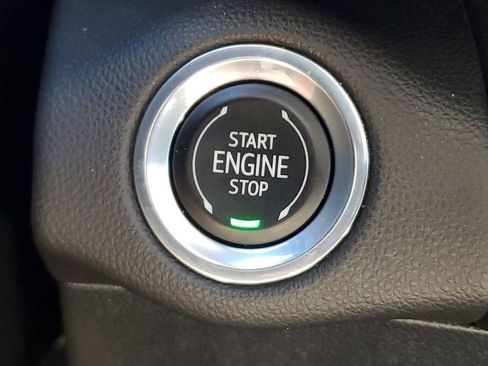 Used 2023 Buick Envision Essence image 38