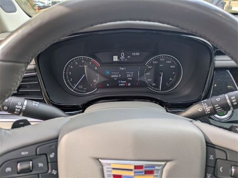 Used 2025 Cadillac XT6 Premium Luxury image 18