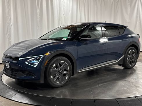New 2026 Kia EV6 Light AWD/4WD image 1
