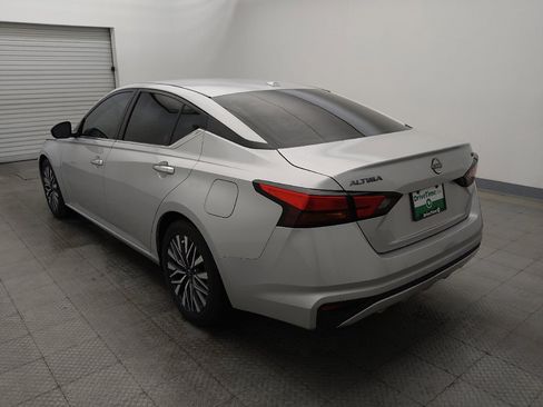 Used 2023 Nissan Altima 2.5 SV FWD image 5