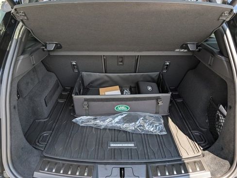 Certified 2024 Land Rover Range Rover Evoque Dynamic SE image 28