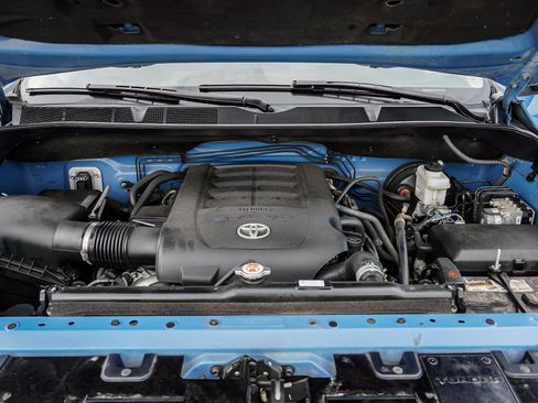 Used 2019 Toyota Tundra Limited w/ Limited Premium Package AWD/4WD image 16