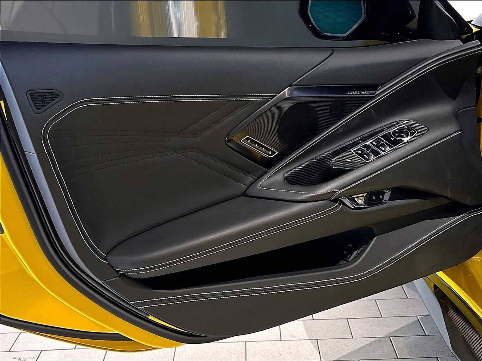Used 2025 Chevrolet Corvette Z06 w/ Stealth Interior Trim Package RWD image 24